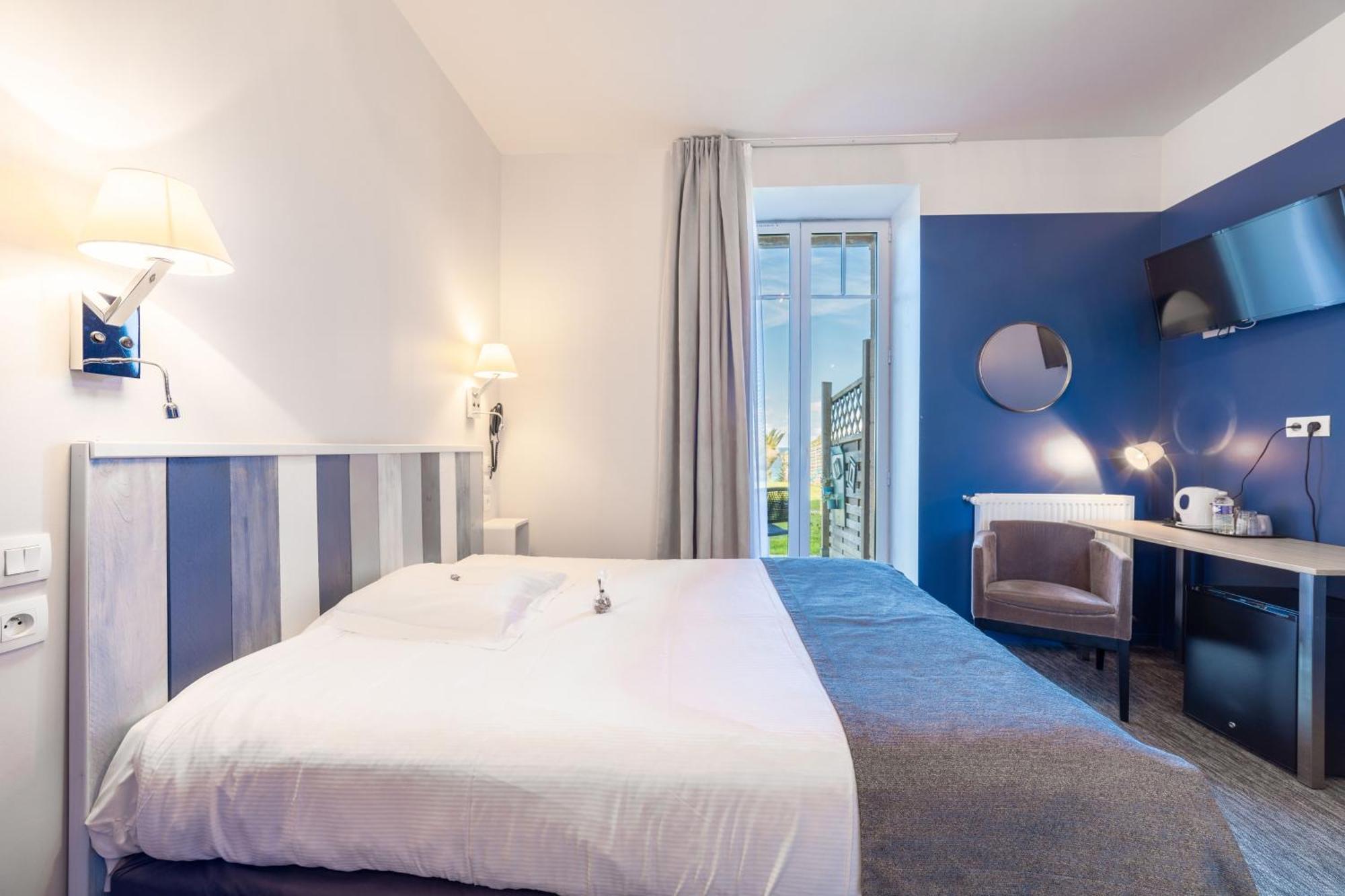 Logis Hotel Ker Mor Perros-Guirec Exteriör bild