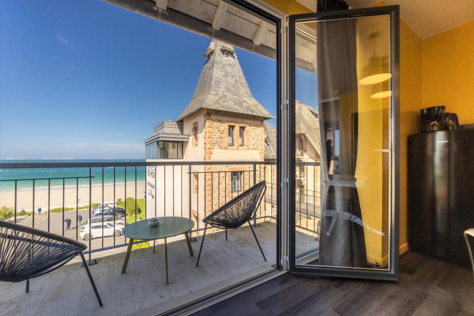 Logis Hotel Ker Mor Perros-Guirec Exteriör bild