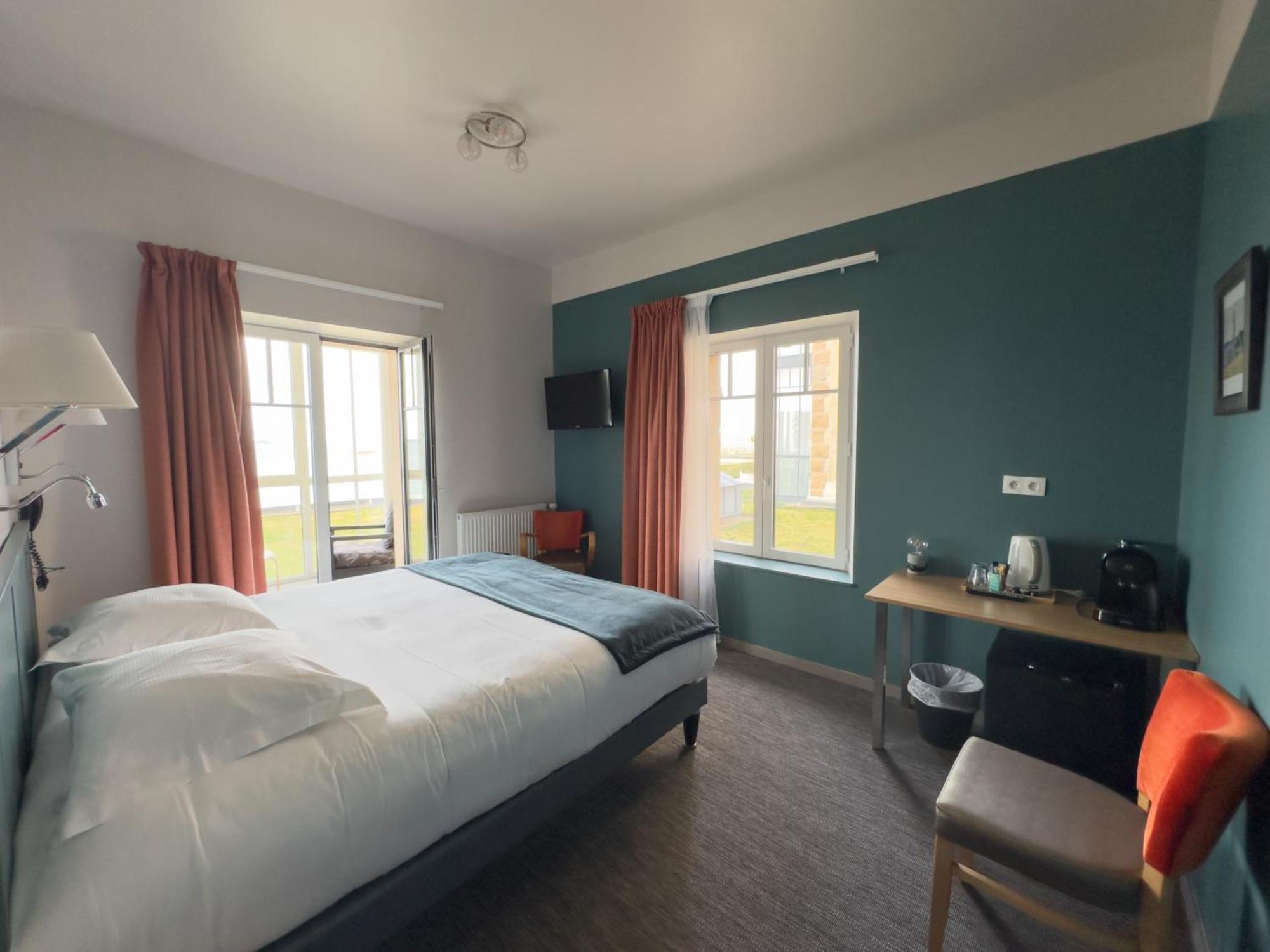 Logis Hotel Ker Mor Perros-Guirec Exteriör bild