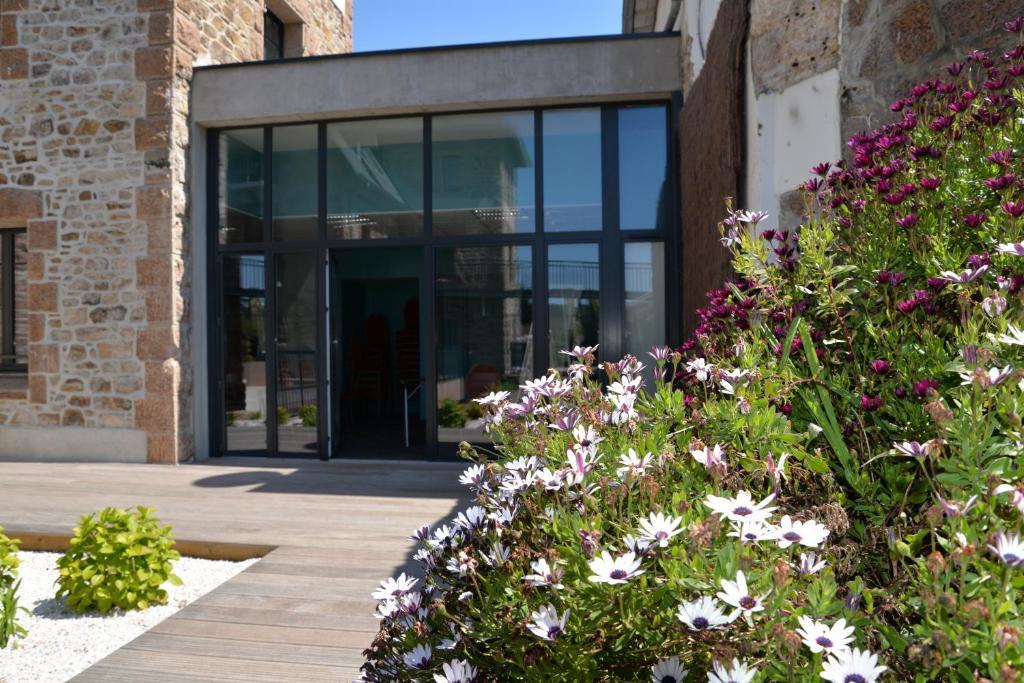Logis Hotel Ker Mor Perros-Guirec Exteriör bild